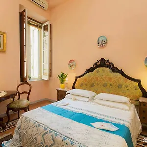 Atmosfere Del Centro Storico 3*, Neapel Italien