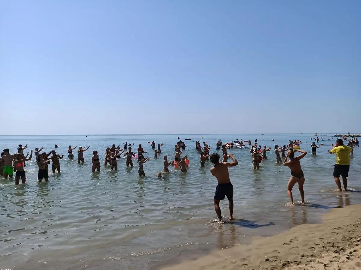 Estivo Premium Deluxe Mobile Homes On Camping Malibu Beach Lido di Jesolo Italy