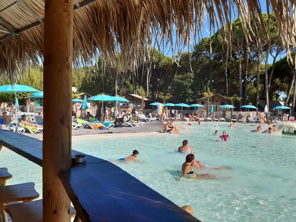 Estivo Premium Deluxe Mobile Homes On Camping Malibu Beach Lido di Jesolo