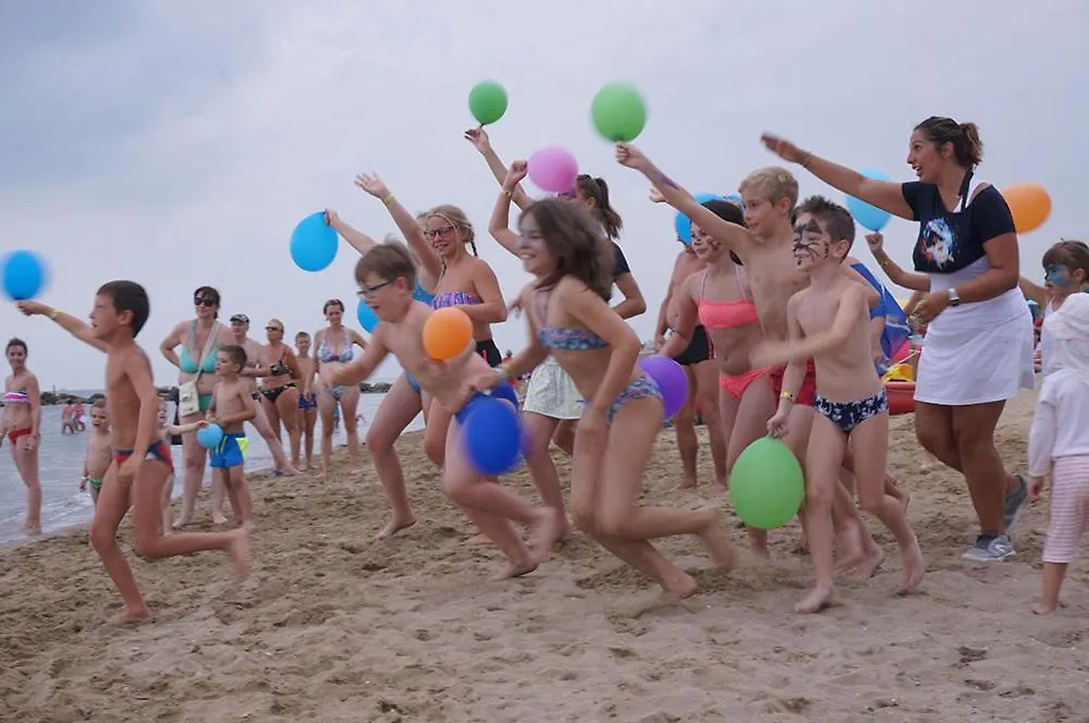 Campingplatz Estivo Premium Deluxe Mobile Homes On Camping Malibu Beach Lido di Jesolo Italien